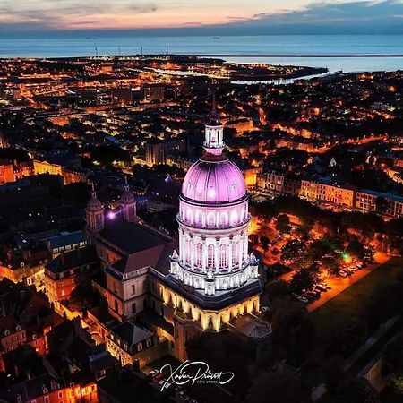 Apartamento Le Tiki De Notre-Dame - Duplex Vue Cathedrale Boulogne-sur-Mer Exterior foto